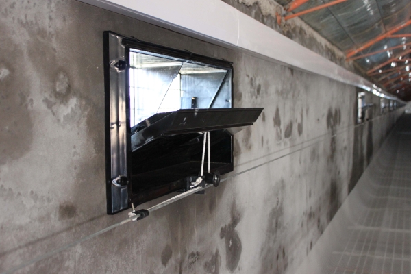 側(cè)墻進風(fēng)系統(tǒng)